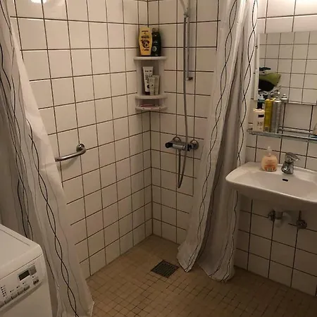 Hyggelig Lejlighed I Hjertet Af Med Altan Apartmán