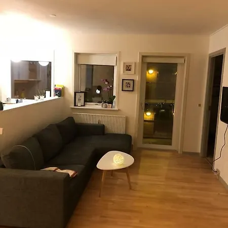 Hyggelig Lejlighed I Hjertet Af Med Altan Hobro